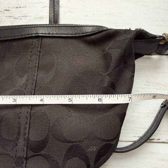 Vintage Coach Black Signature Jacquard Mini Crossbody Bag Y2K - Picture 8 of 9